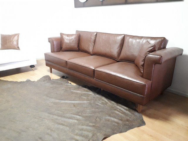 Chesterfield Sofa Models