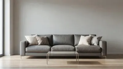Füme Gri Deri Kanepe Modern Salonlara Nasıl Yakışır?